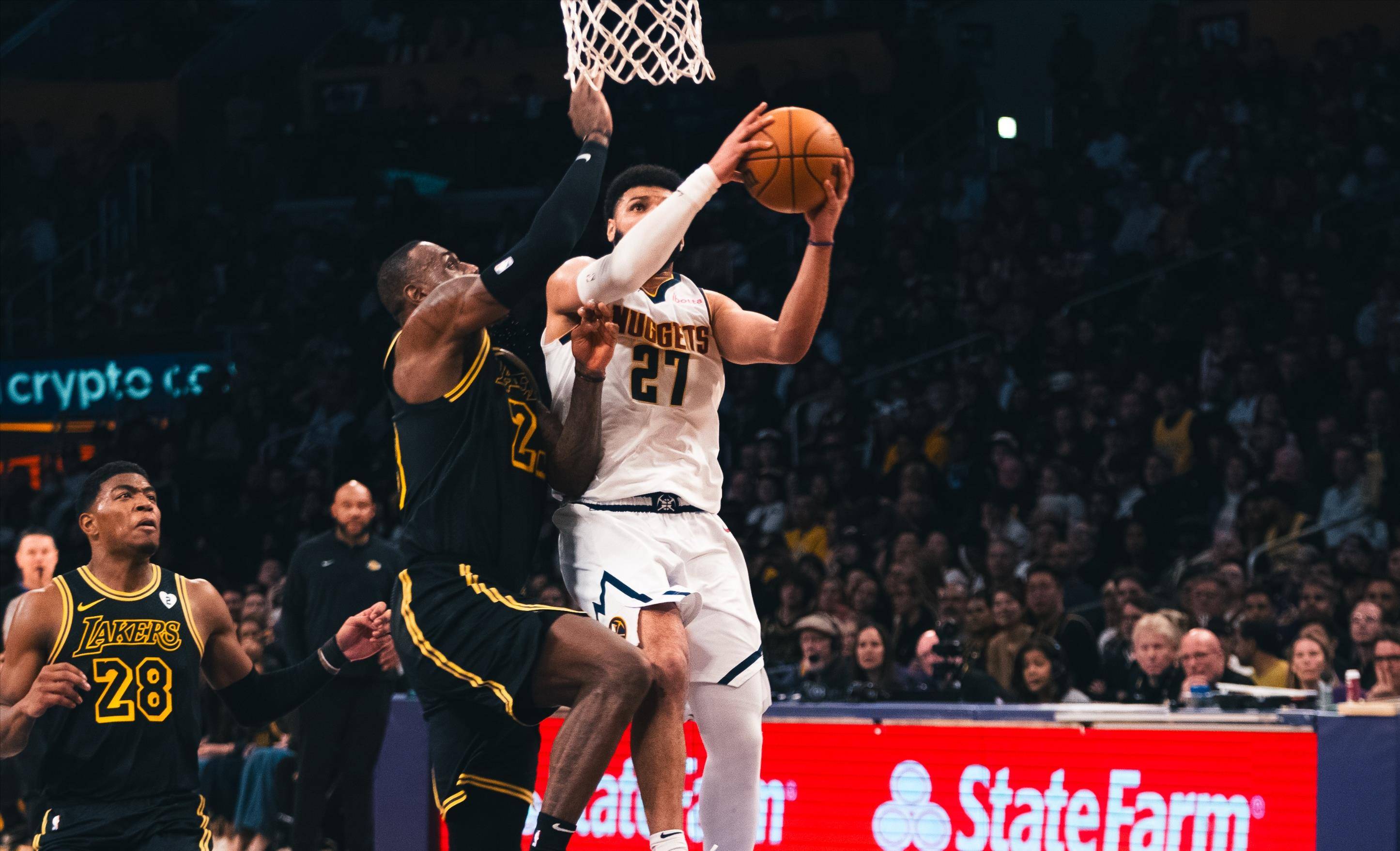 雷速体育-关东雄鹿队爆冷皖江雄鹿队，足球热身赛上演耐力碾压对手！二次进攻频频奏效的简单介绍